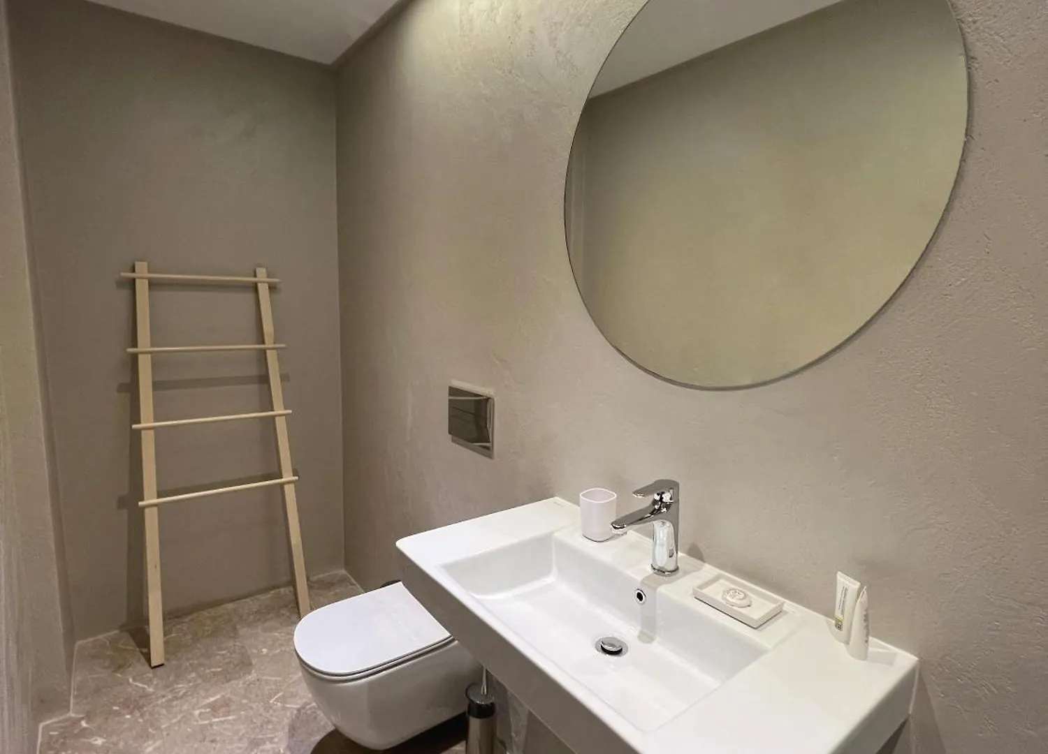 Viva Properties Ouranoupoli 0*,